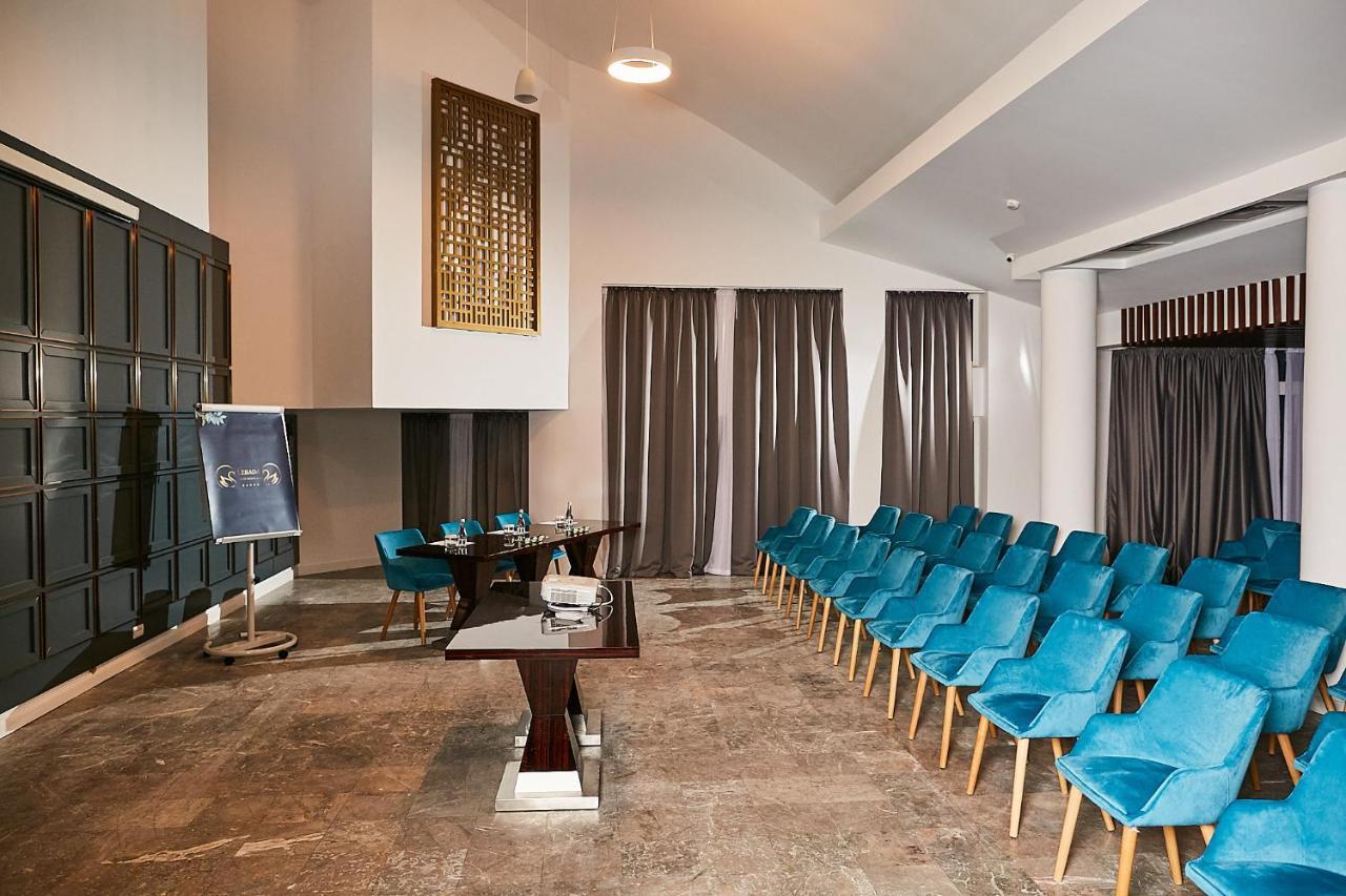 Hotel Lebada Luxury &