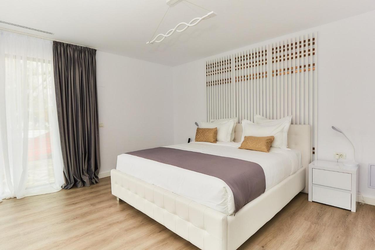 Lebada Luxury &