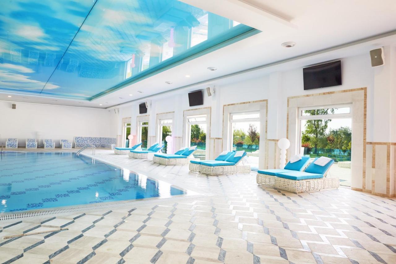 Lebada Luxury & Hotel Crișan