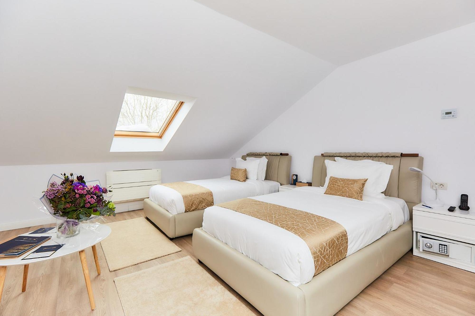 Hotel Lebada Luxury &